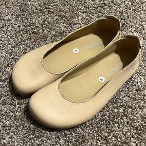 Angles fashion barefoot flats size 40